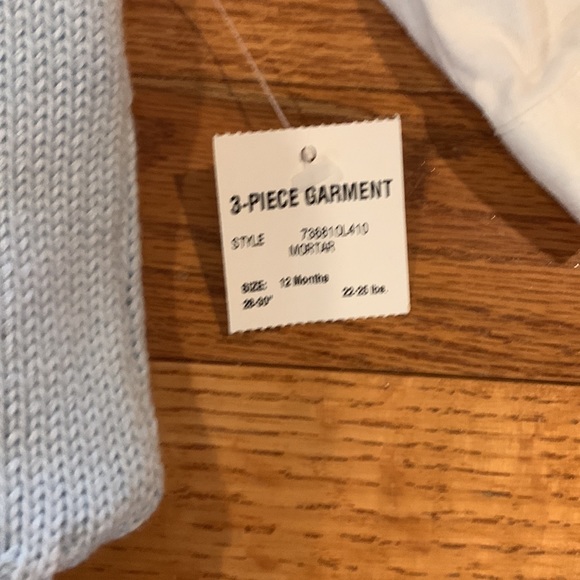 Adorable infant boy outfit, size 12 mo NWT - Picture 3 of 4